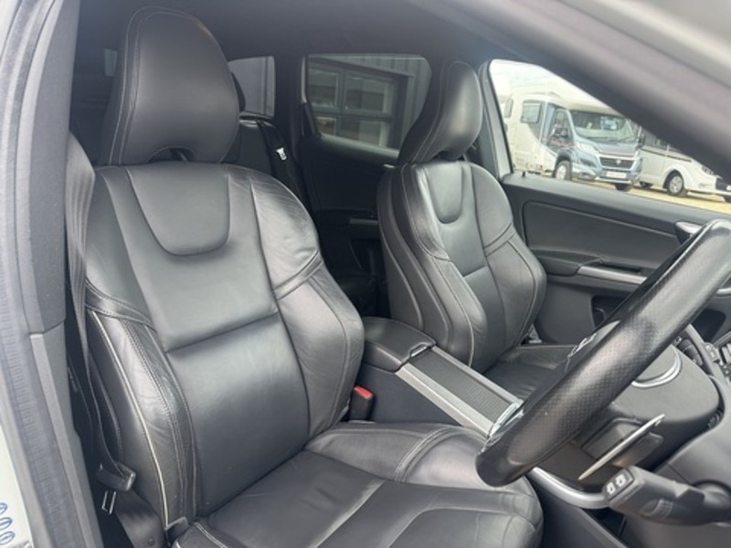 Used Volvo XC60 2024 for sale - 77272339: Photo 10