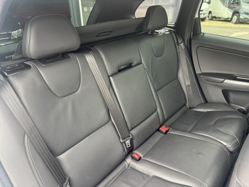 Used Volvo XC60 2024 for sale - 77272339: Photo 9