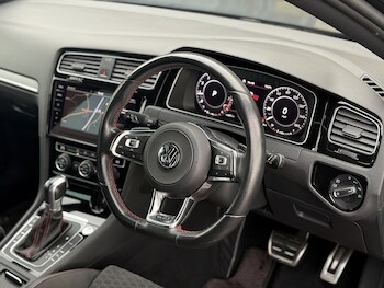 Used Volkswagen Golf 2018 for sale - 77165097: Photo