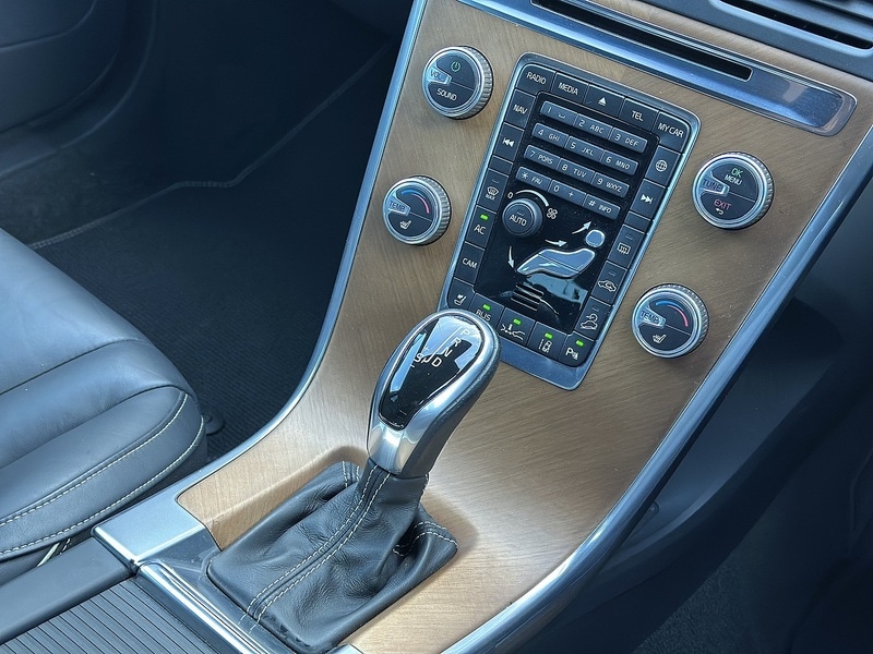 Used Volvo XC60 for sale - 77356824: Photo 17