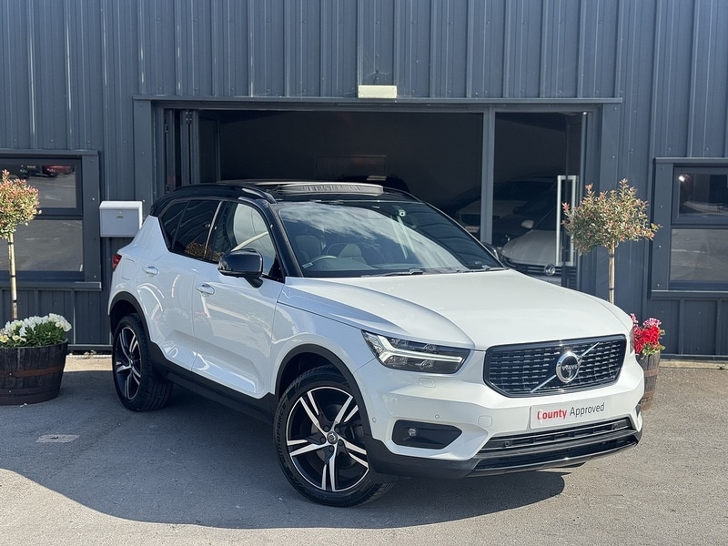 Used Volvo XC40 for sale - 75957526: Photo 1