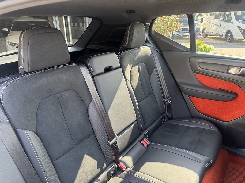 Used Volvo XC40 for sale - 75957526: Photo 10