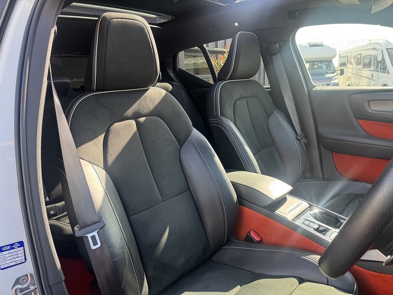 Used Volvo XC40 for sale - 75957526: Photo 11