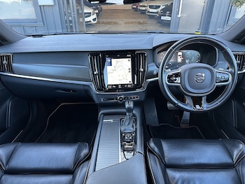 Used Volvo V90 2017 for sale - 77356822: Photo