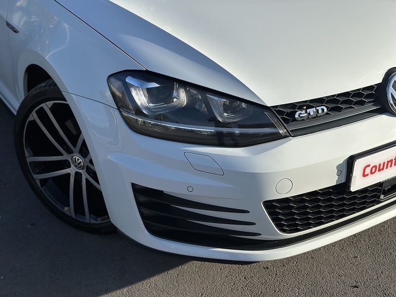 Used Volkswagen Golf 2015 for sale - 78056737: Photo 2