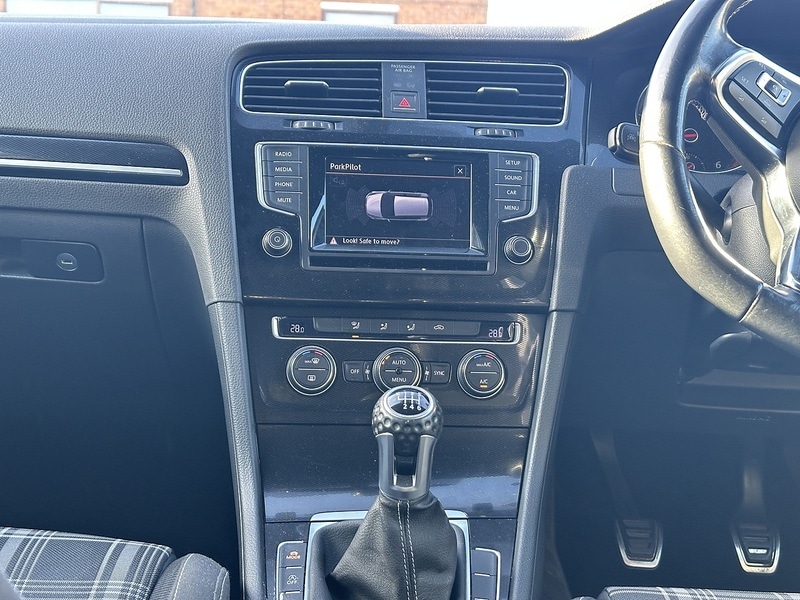 Used Volkswagen Golf 2015 for sale - 78056737: Photo 6