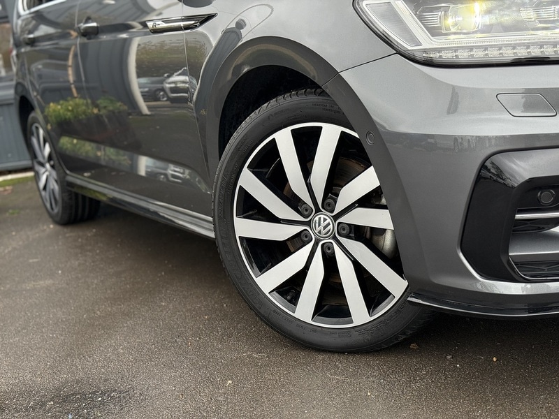 Used Volkswagen Touran for sale - 76518513: Photo 10