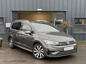 Used Volkswagen Touran 2018 for sale - 76518513: Photo