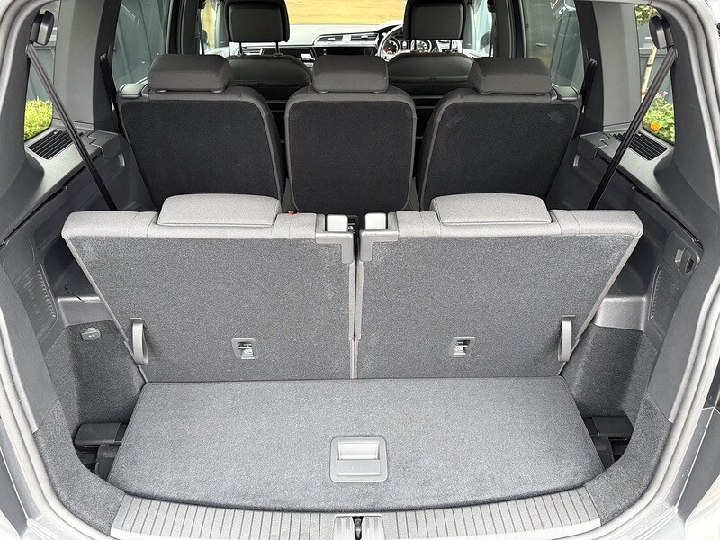 Used Volkswagen Touran for sale - 76518513: Photo 29