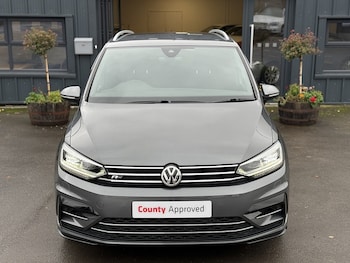 Used Volkswagen Touran 2018 for sale - 76518513: Photo