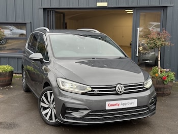 Used Volkswagen Touran 2018 for sale - 76518513: Photo