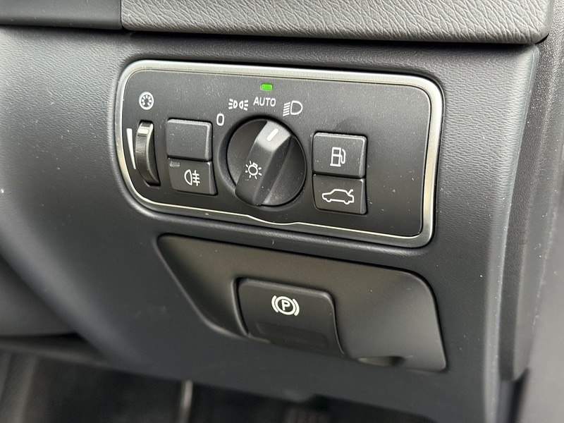 Used Volvo V60 2025 for sale - 76863533: Photo 29