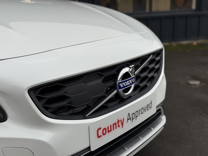 Used Volvo V60 2025 for sale - 76863533: Photo 6