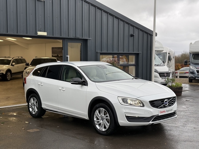 Used Volvo V60 2025 for sale - 76863533: Photo 8