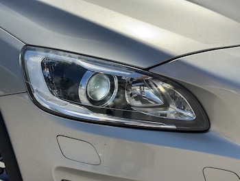 Used Volvo V60 2018 for sale - 79090637: Photo