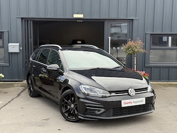 Used Volkswagen Golf 2018 for sale - 76173496: Photo