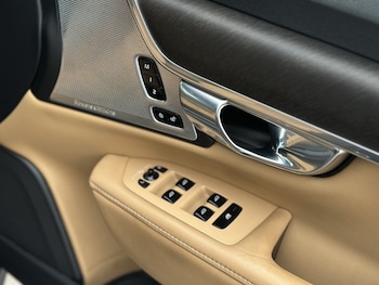 Used Volvo V90 2017 for sale - 77821896: Photo