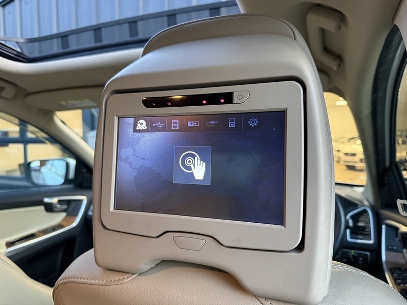 Used Volvo XC60 for sale - 76596043: Photo 29