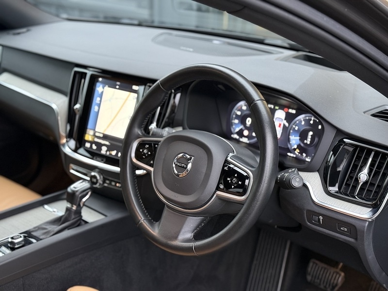 Used Volvo V60 2025 for sale - 76950795: Photo 24