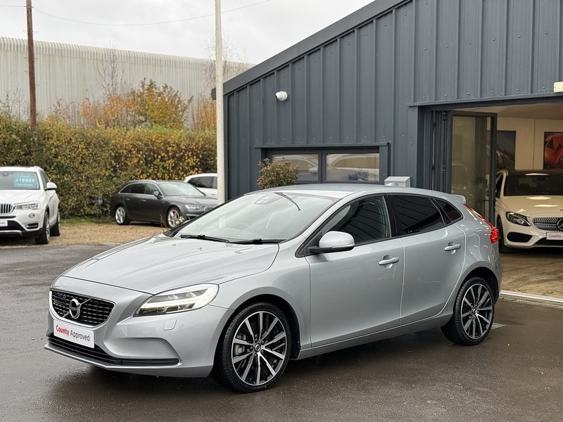 Used Volvo V40 for sale - 76518510: Photo 11