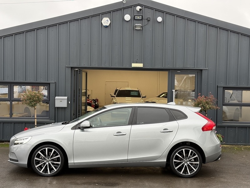 Used Volvo V40 for sale - 76518510: Photo 19