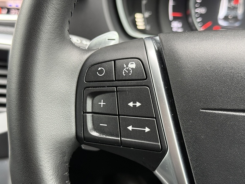 Used Volvo V40 for sale - 76518510: Photo 29