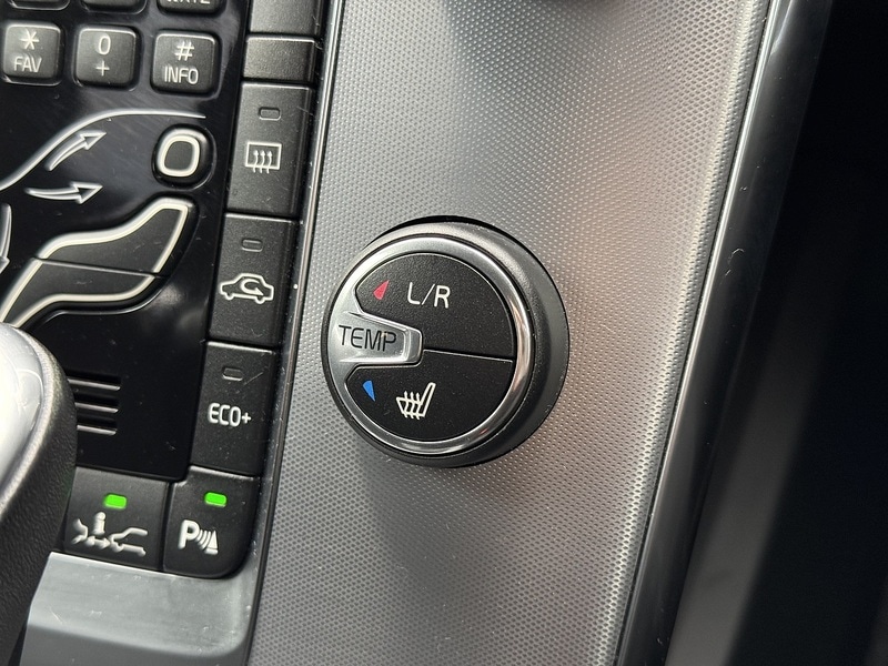 Used Volvo V40 for sale - 76518510: Photo 33