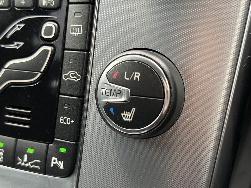 Used Volvo V40 for sale - 76518510: Photo 35