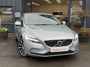 Used Volvo V40 2018 for sale - 76518510: Photo