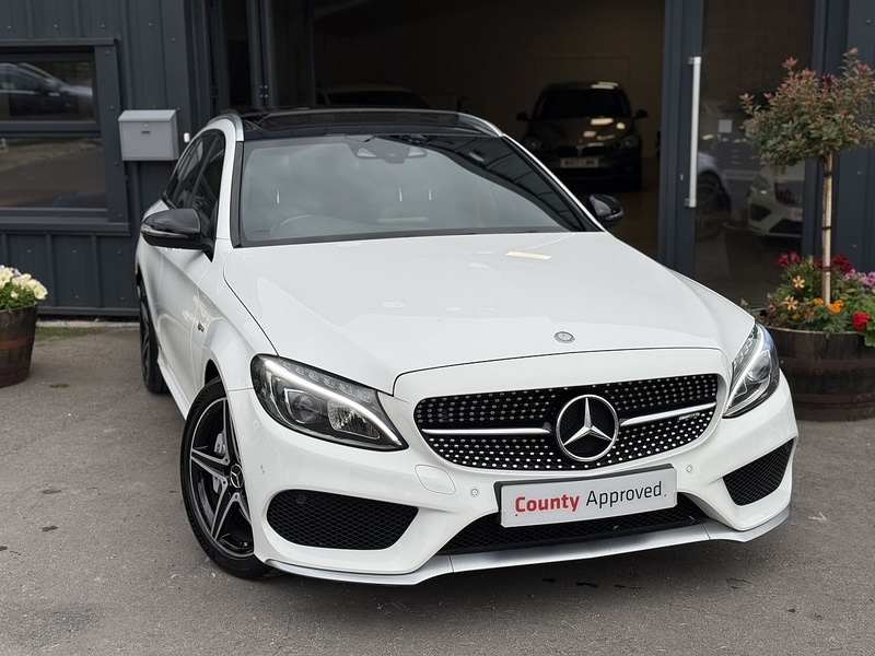 Used Mercedes-Benz C Class 2016 for sale - 76274479: Photo 2