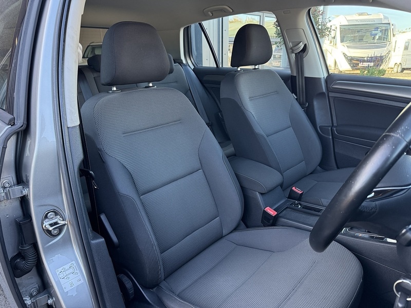 Used Volkswagen Golf 2013 for sale - 76173504: Photo 9