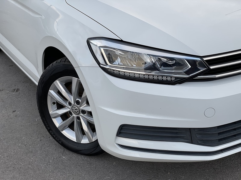 Used Volkswagen Touran for sale - 76596038: Photo 2