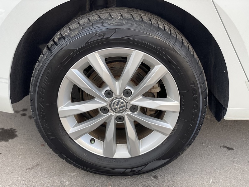 Used Volkswagen Touran for sale - 76596038: Photo 6