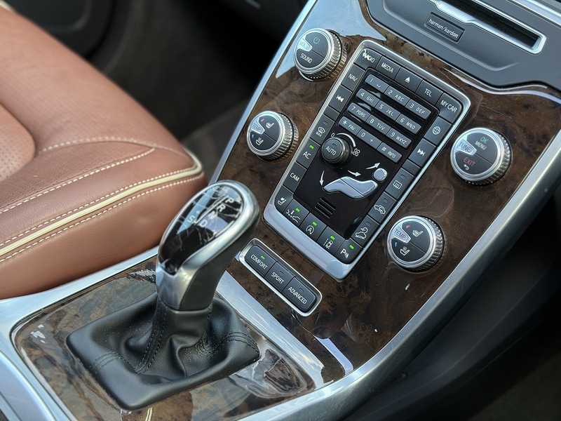 Used Volvo XC70 for sale - 76518508: Photo 38