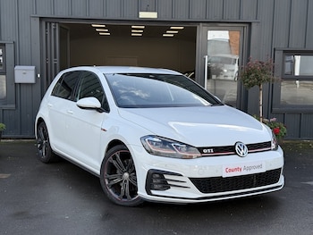Used Volkswagen Golf 2018 for sale - 76518503: Photo