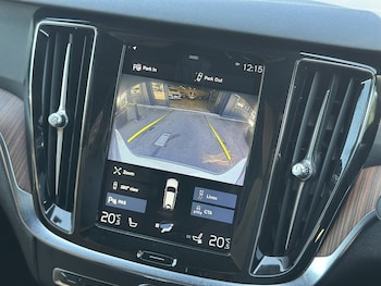 Used Volvo V60 2020 for sale - 79055296: Photo