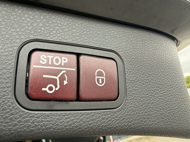 Used Mercedes-Benz C Class 2025 for sale - 76219754: Photo 19