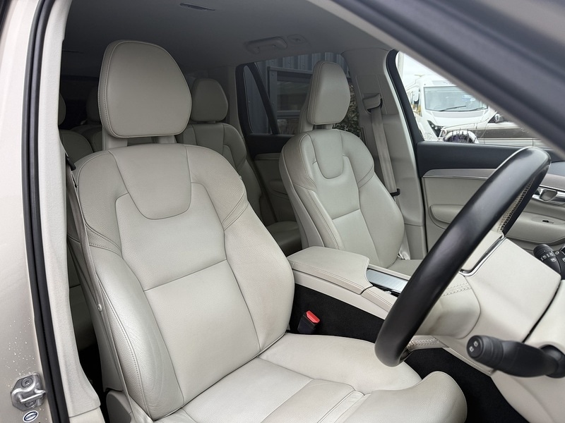 Used Volvo XC90 for sale - 76353029: Photo 3