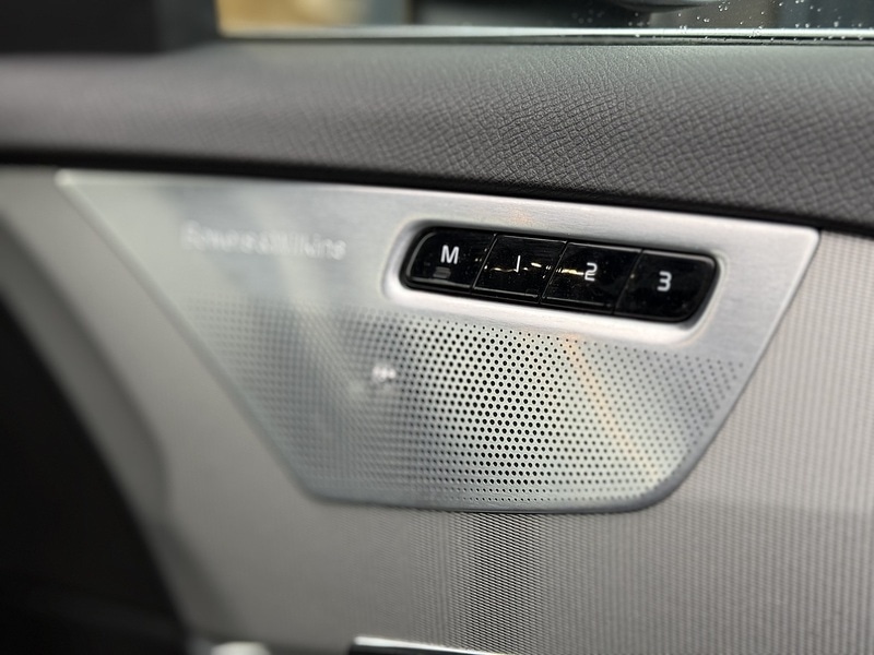 Used Volvo XC90 2017 for sale - 76470675: Photo 30