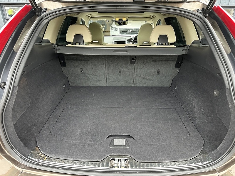 Used Volvo XC60 for sale - 76413289: Photo 26