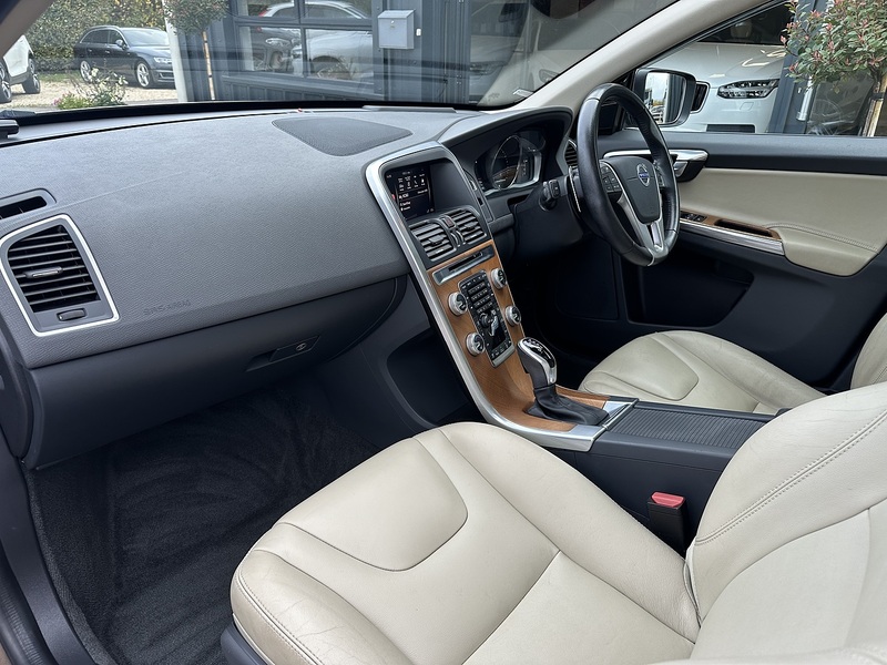 Used Volvo XC60 for sale - 76413289: Photo 8