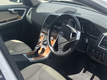 Used Volvo XC60 2016 for sale - 78331289: Photo