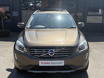 Used Volvo XC60 2017 for sale - 78712360: Photo