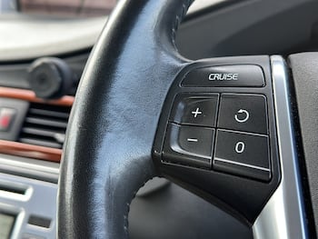 Used Volvo XC70 2011 for sale - 79586125: Photo