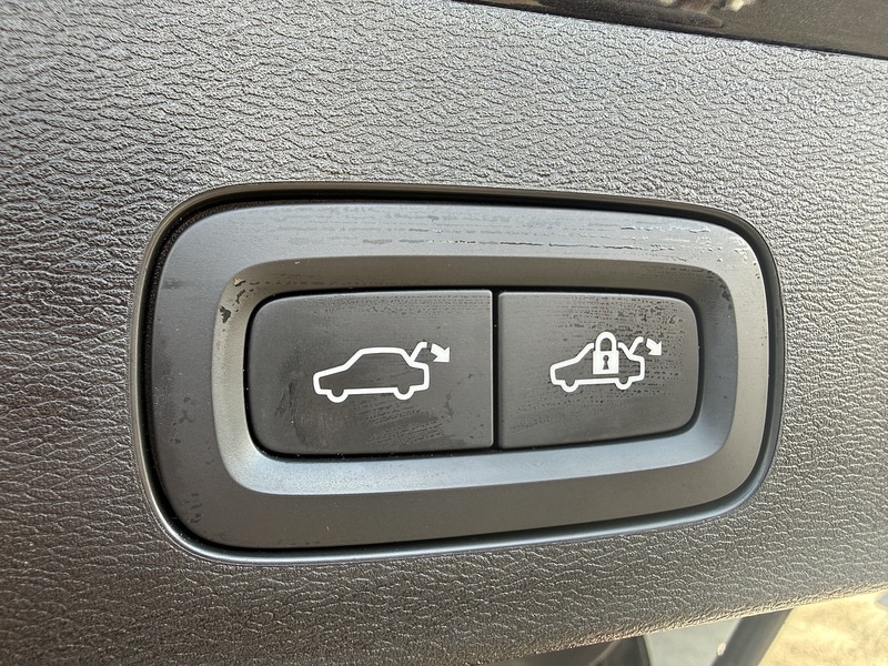 Used Volvo V60 for sale - 77803189: Photo 26