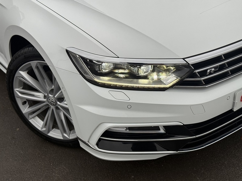 Used Volkswagen Passat 2024 for sale - 76542861: Photo 10