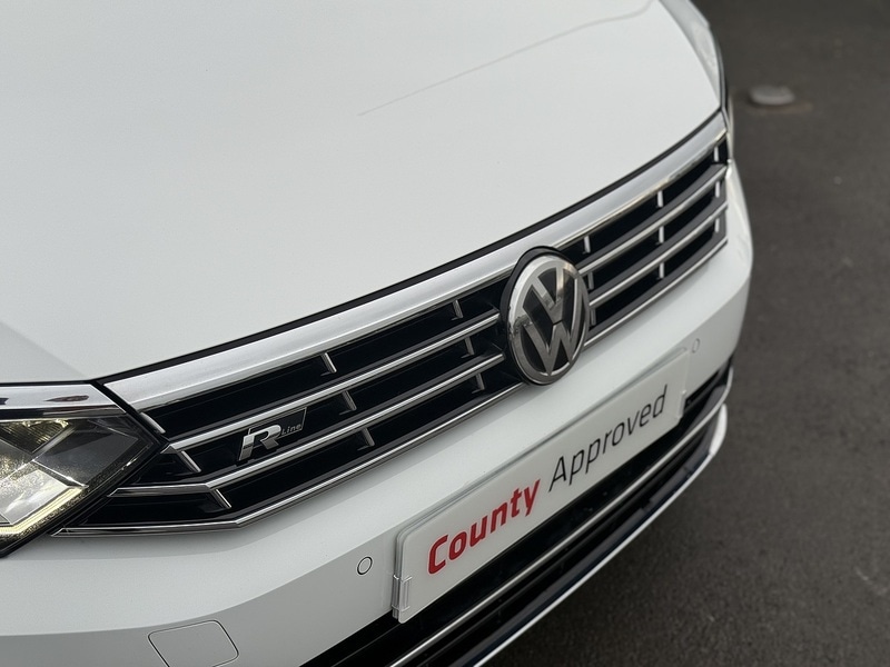 Used Volkswagen Passat 2024 for sale - 76542861: Photo 4