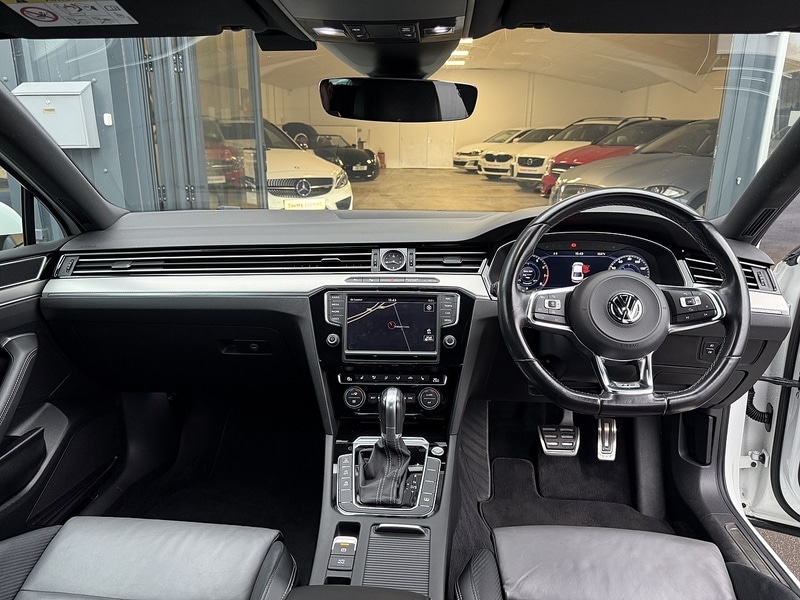 Used Volkswagen Passat 2024 for sale - 76542861: Photo 5