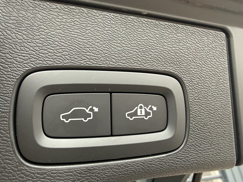 Used Volvo XC60 2025 for sale - 76210910: Photo 23