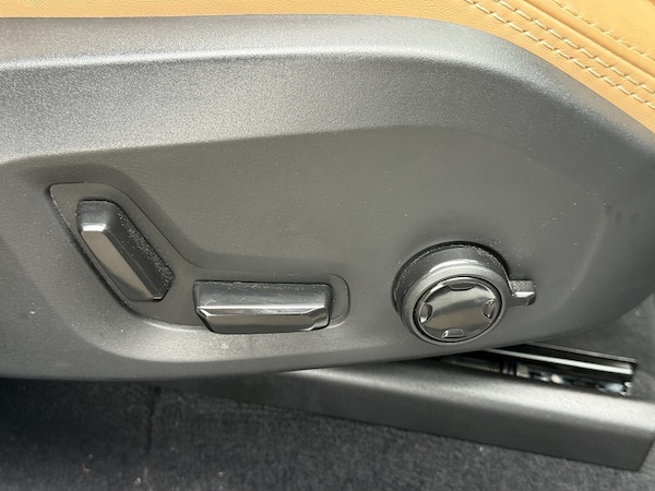 Used Volvo XC60 2025 for sale - 76210910: Photo 29